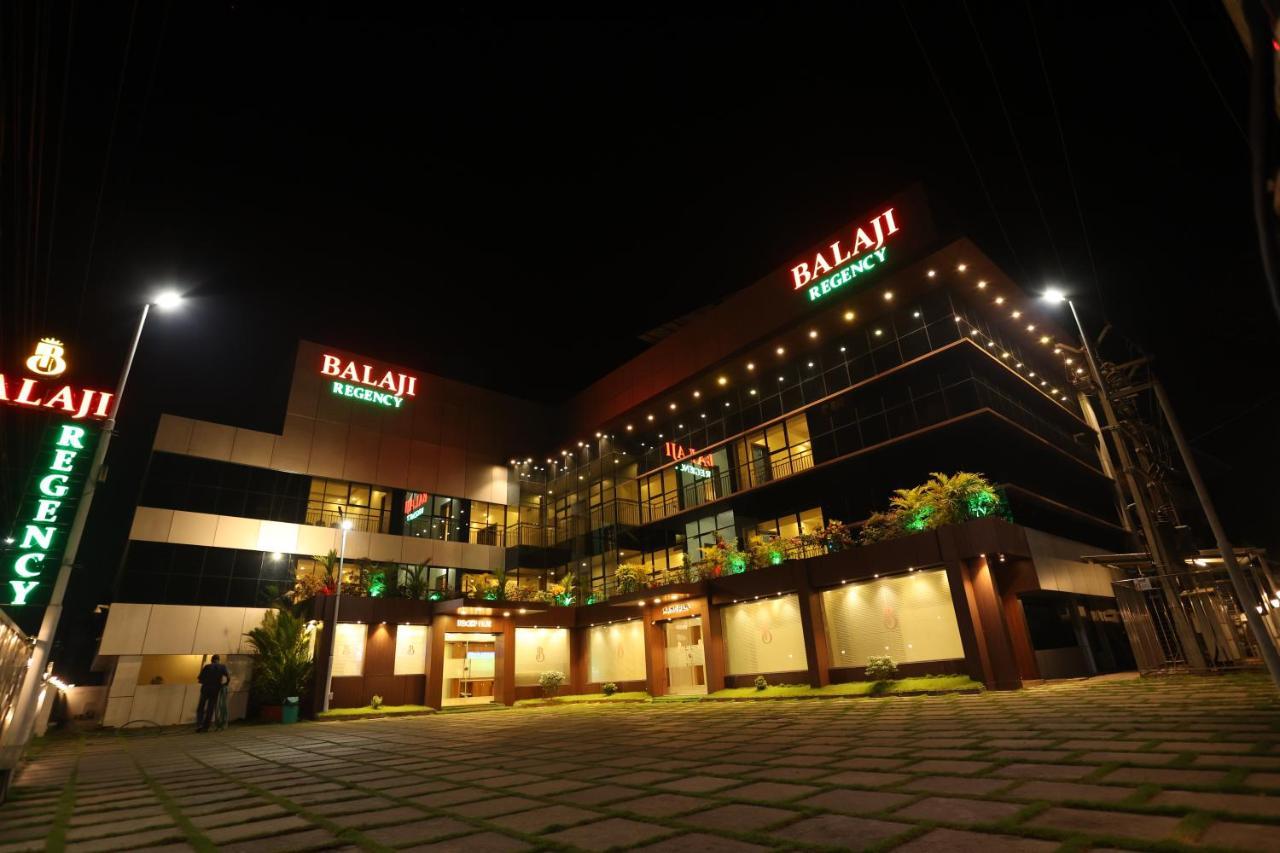 Balaji Regency Kanhangad Kannangad Exterior photo