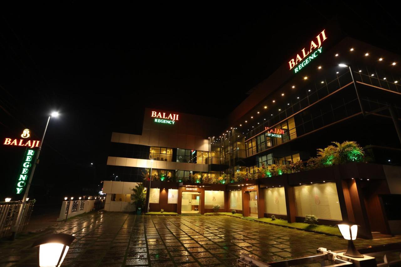 Balaji Regency Kanhangad Kannangad Exterior photo