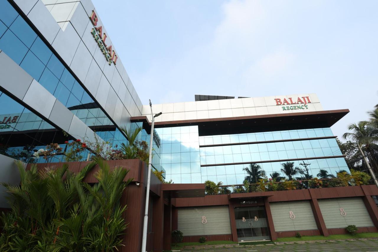 Balaji Regency Kanhangad Kannangad Exterior photo
