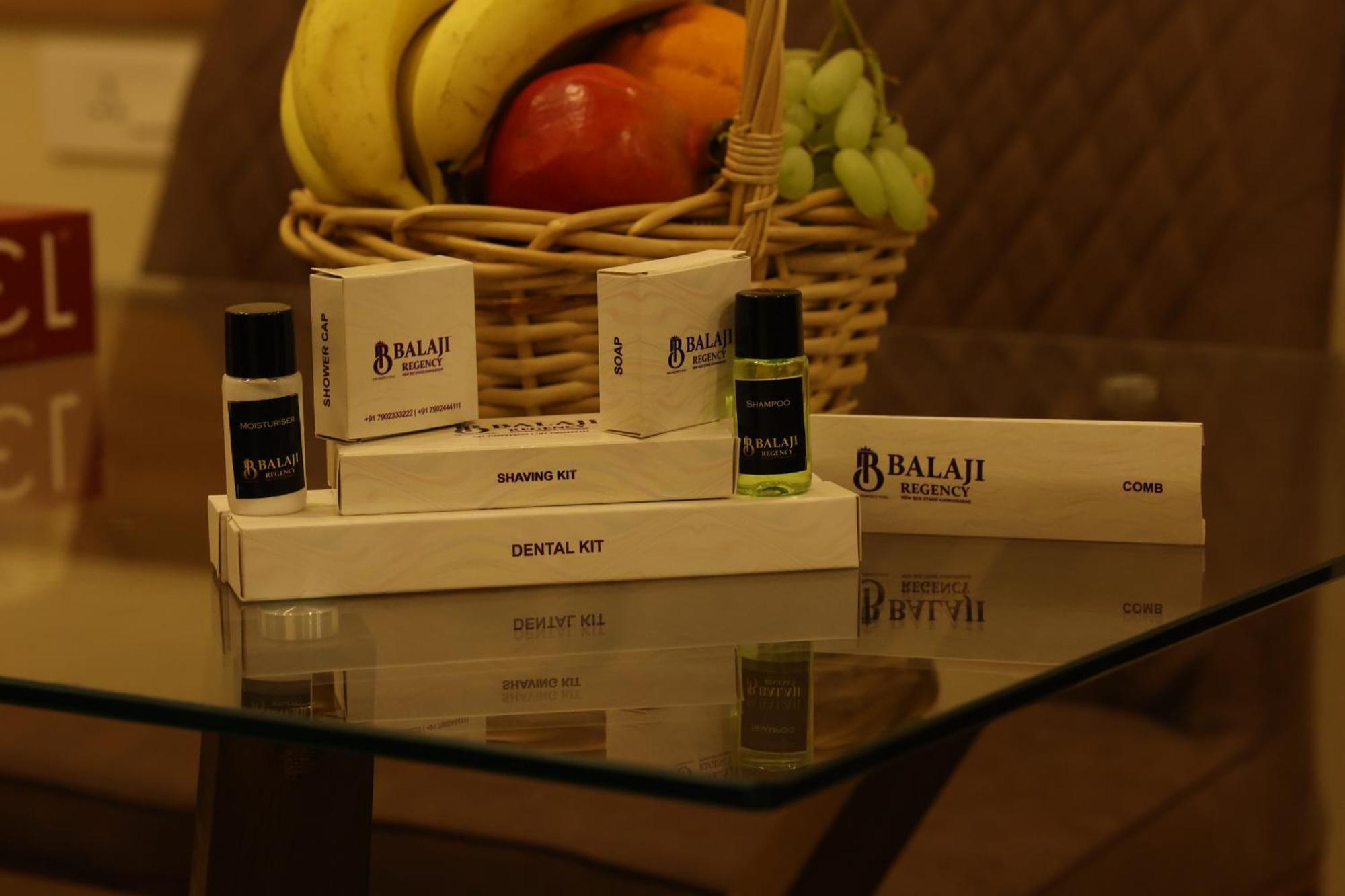 Balaji Regency Kanhangad Kannangad Exterior photo